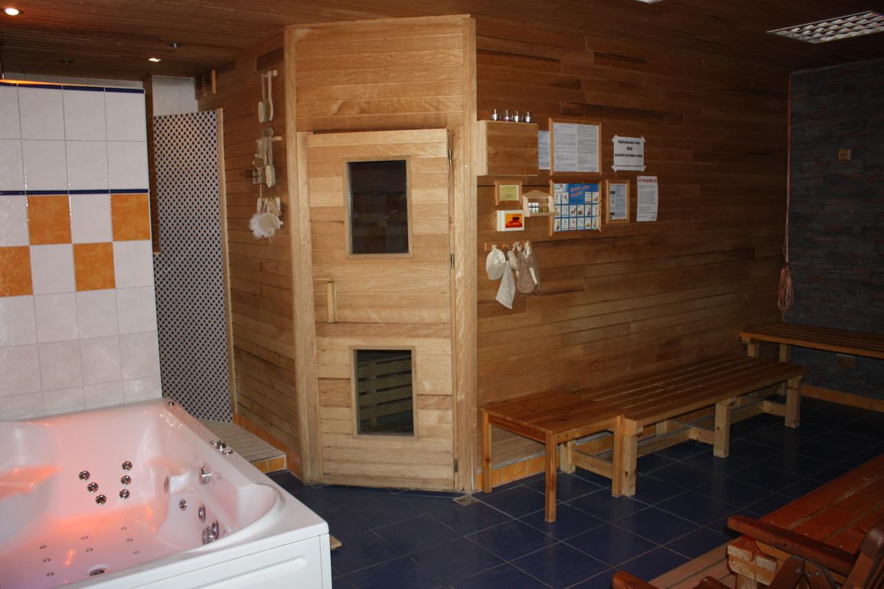 Sporthotel Bk Pod Lipou Роуднице-над-Лабем Экстерьер фото